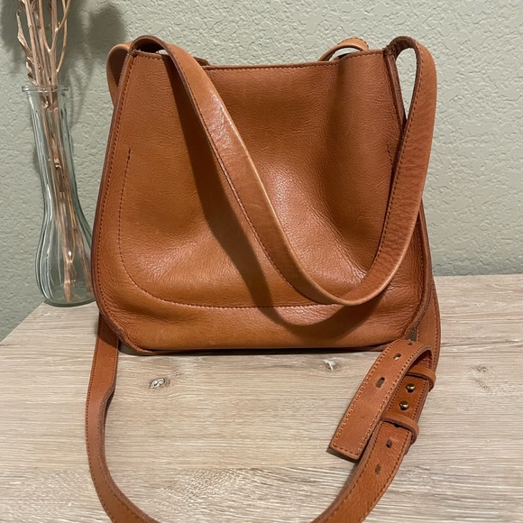 Madewell The Sydney Shoulder Bag - Picture 3 of 8